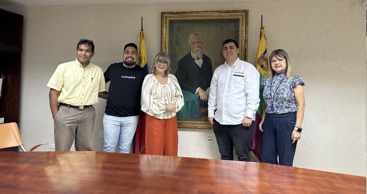 Universidad de Carabobo y redmasiva: Un Compromiso Conjunto por el Desarrollo Tecnológico de Venezuela